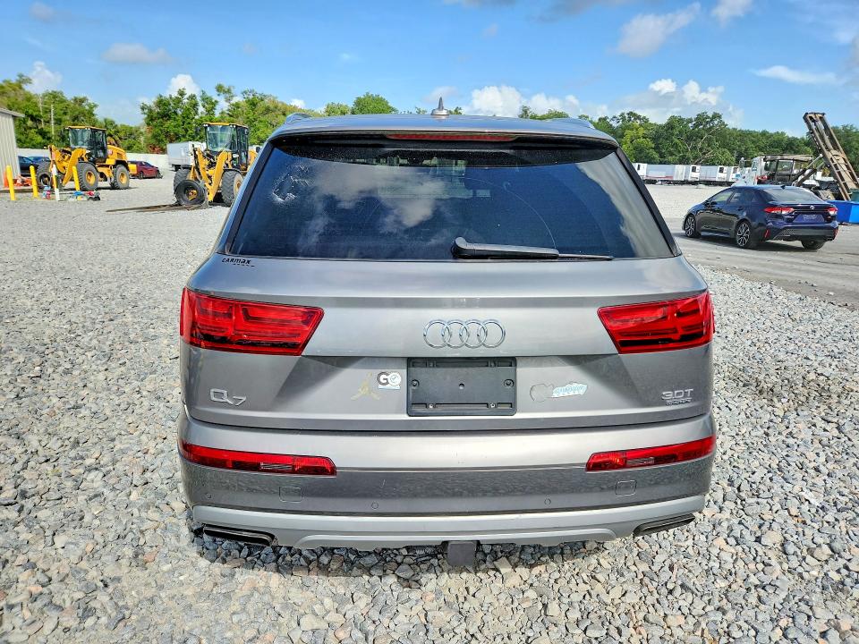 Photo 6 from auction – 2017 AUDI Q7 with VIN WA1LAAF79HD019391