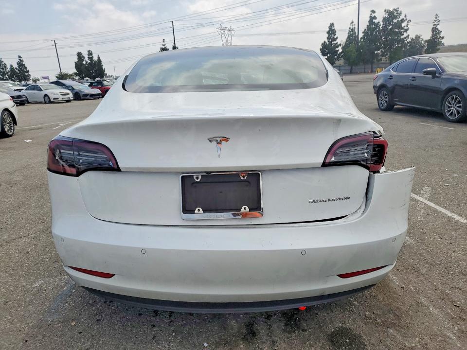 Photo 6 from auction – 2022 TESLA MODEL 3 with VIN 5YJ3E1EB3NF131768