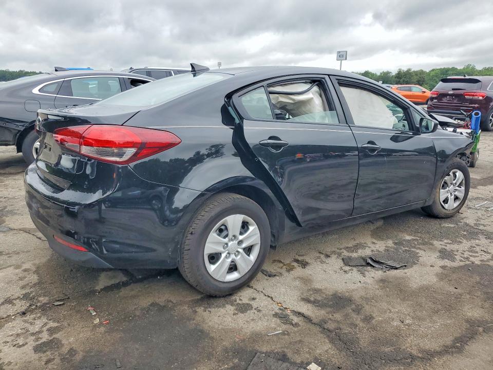 Photo 3 from auction – 2018 KIA FORTE with VIN 3KPFK4A78JE168212