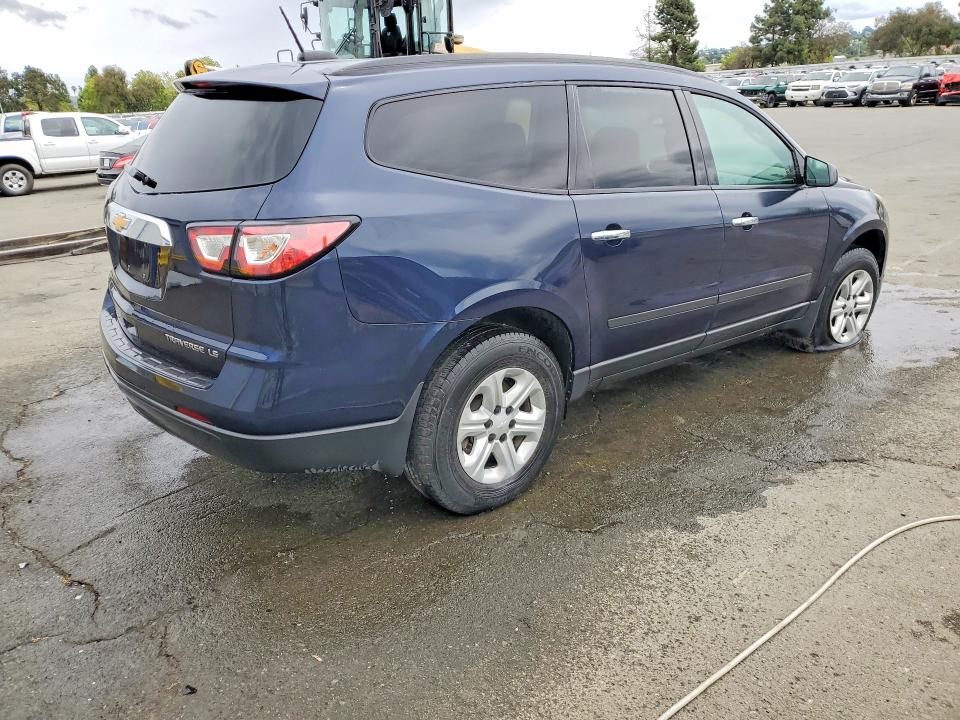 Фото 3 с аукциона – 2016 CHEVROLET TRAVERSE с VIN 1GNKRFKD0GJ337815