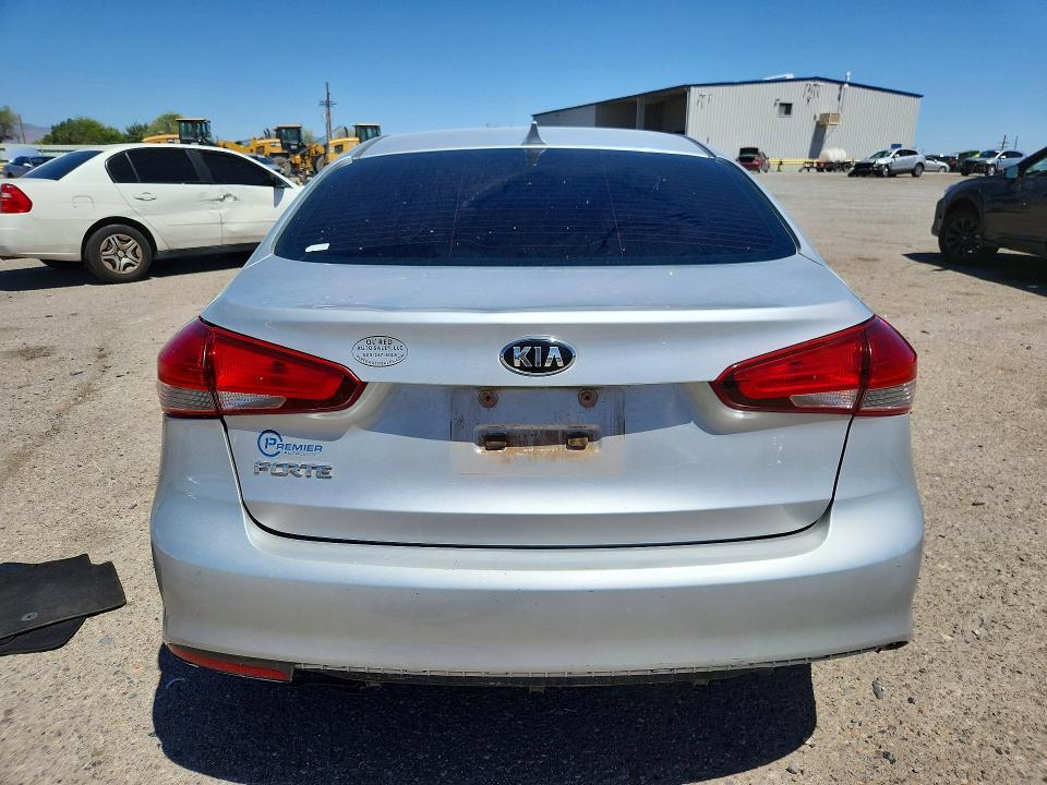 Photo 6 from auction – 2017 KIA FORTE with VIN 3KPFK4A74HE066030