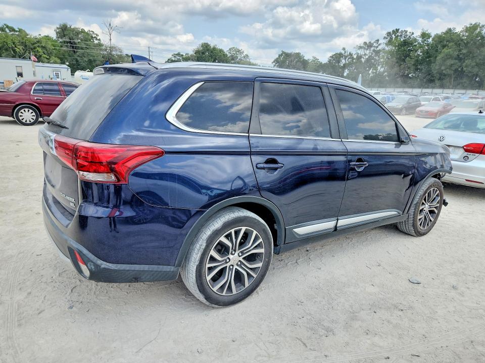 Photo 3 from auction – 2018 MITSUBISHI OUTLANDER with VIN JA4AD3A39JJ001544