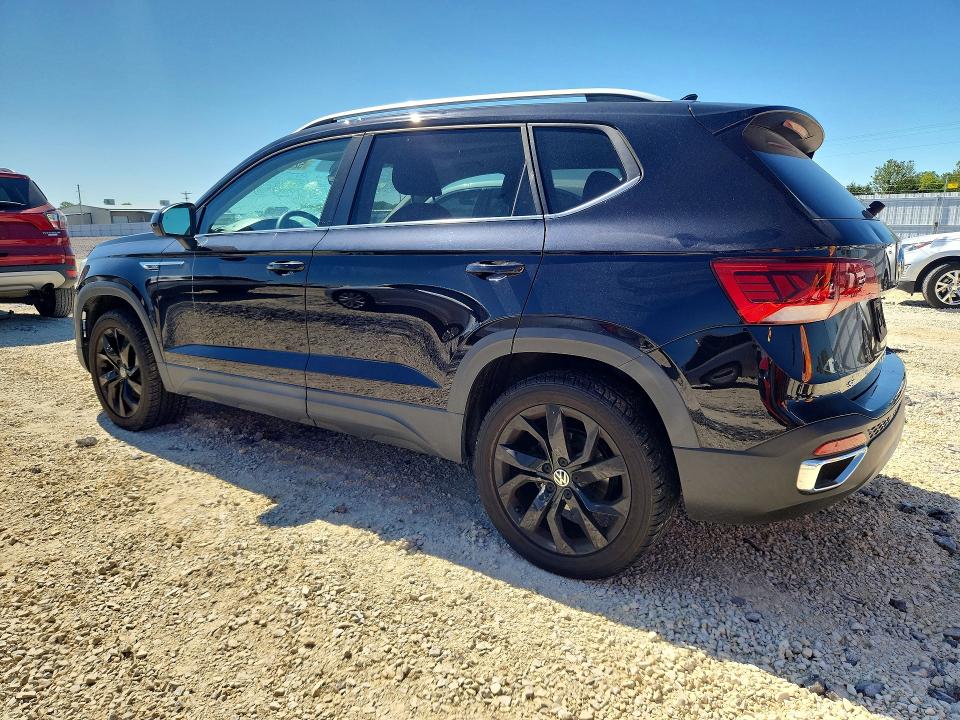Photo 2 from auction – 2022 VOLKSWAGEN TAOS with VIN 3VVPX7B26NM010782