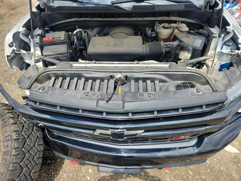 Photo 11 from auction – 2019 CHEVROLET SILVERADO with VIN 1GCPYFED1KZ109880