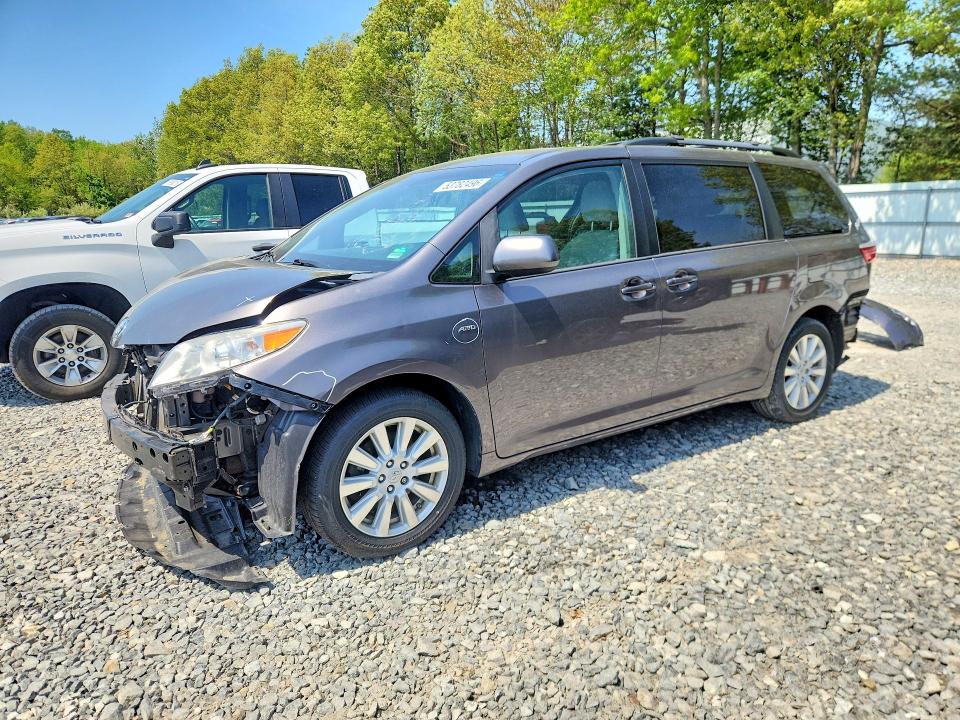TOYOTA SIENNA 2017 with VIN 5TDJZ3DC8HS173015 - Photo from auction
