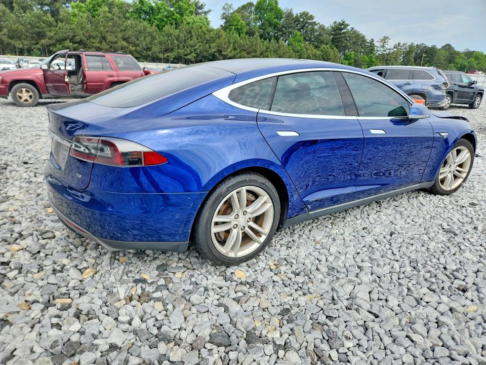 Photo 3 from auction – 2016 TESLA MODEL S with VIN 5YJSA1E14GF124376