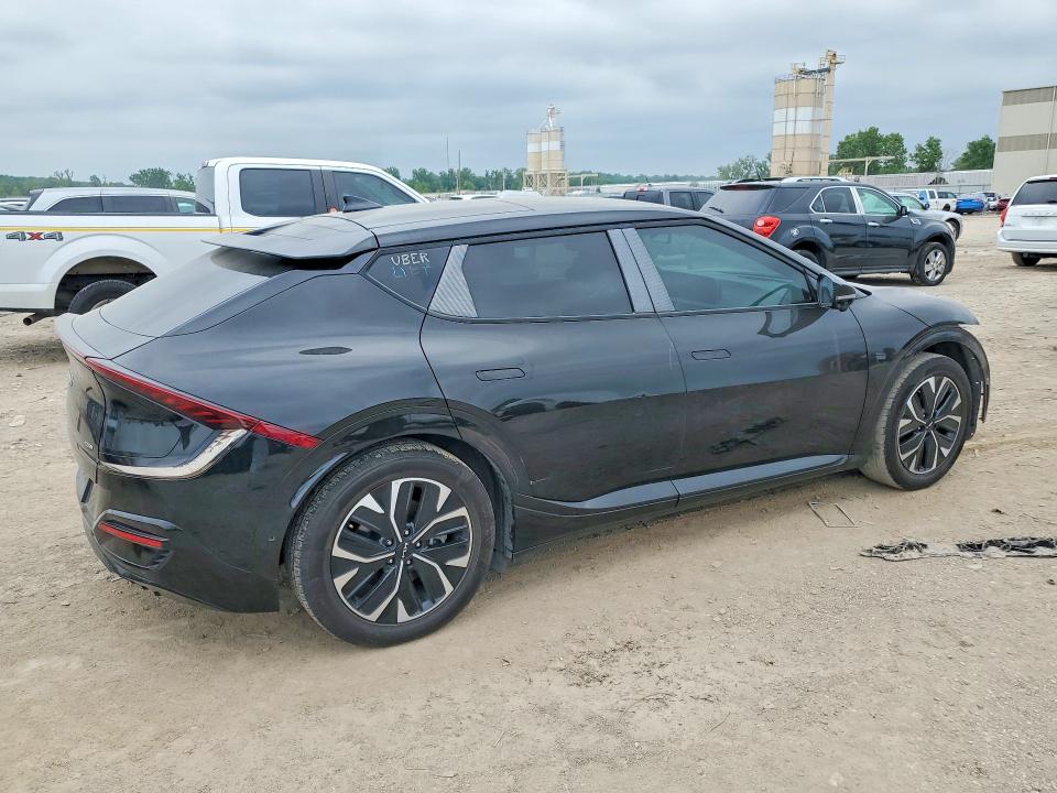 Photo 3 from auction – 2023 KIA EV6 with VIN KNDC44LA3P5101057