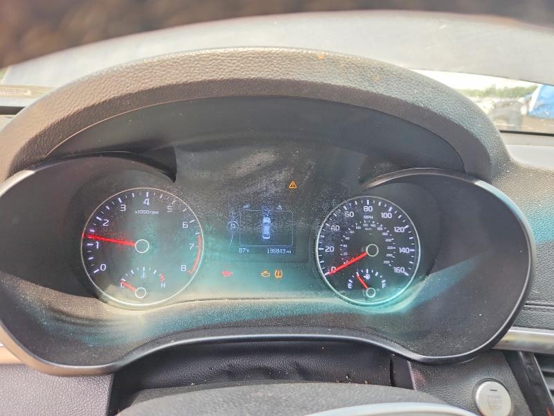 Photo 9 from auction – 2018 KIA OPTIMA with VIN 5XXGU4L31JG199172