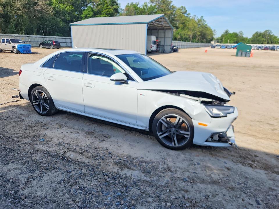 Photo 4 from auction – 2017 AUDI A4 with VIN WAULNAF44HN018317