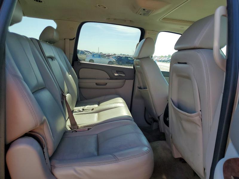Photo 11 from auction – 2007 CHEVROLET SUBURBAN with VIN 1GNFK16387J166953