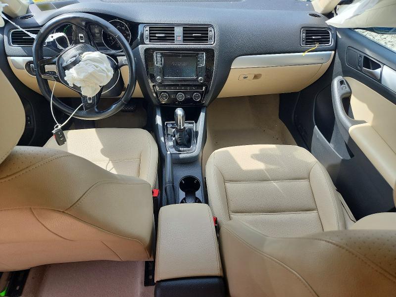 Photo 8 from auction – 2016 VOLKSWAGEN JETTA with VIN 3VW637AJ3GM419563