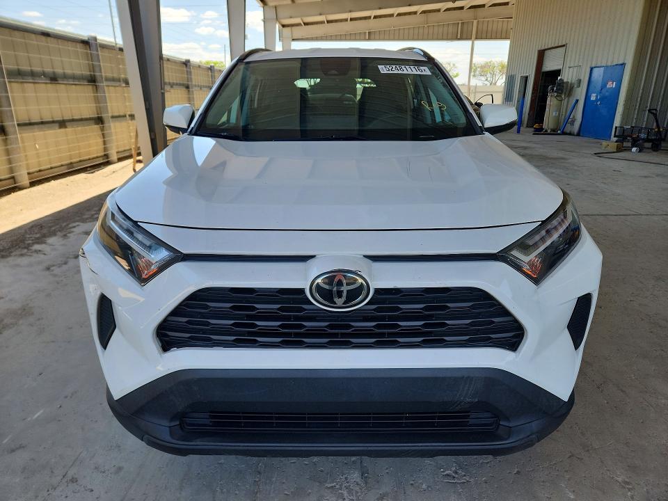 Photo 5 from auction – 2022 TOYOTA RAV4 with VIN 2T3W1RFVXNC182101