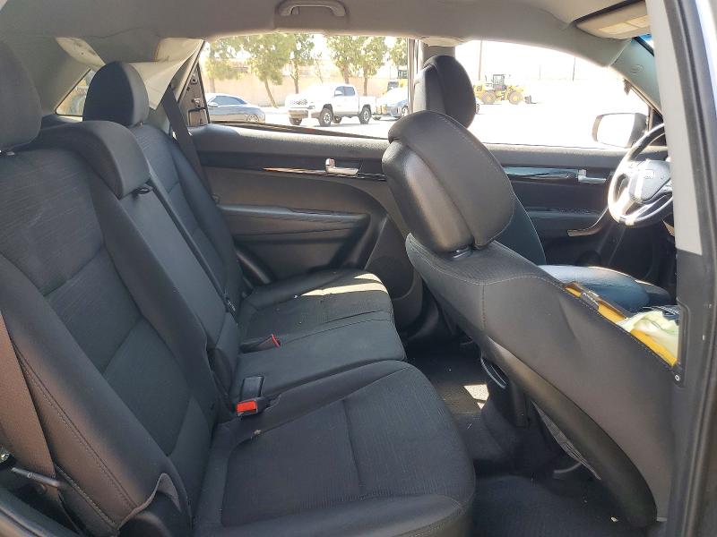 Photo 10 from auction – 2014 KIA SORENTO with VIN 5XYKT3A68EG536927