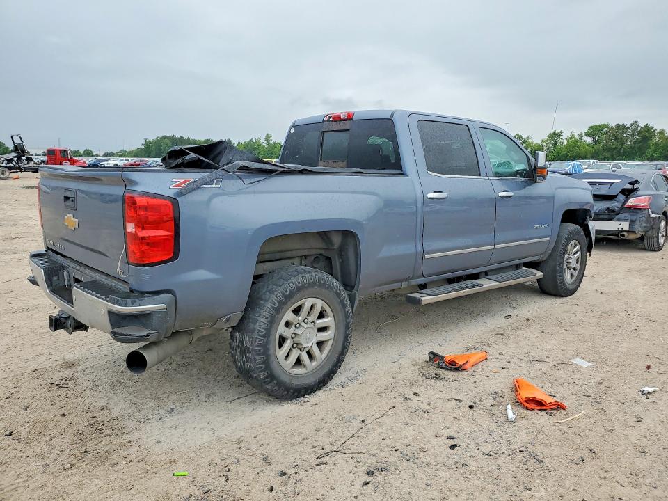 Photo 3 from auction – 2016 CHEVROLET SILVERADO with VIN 1GC1KWE82GF115920