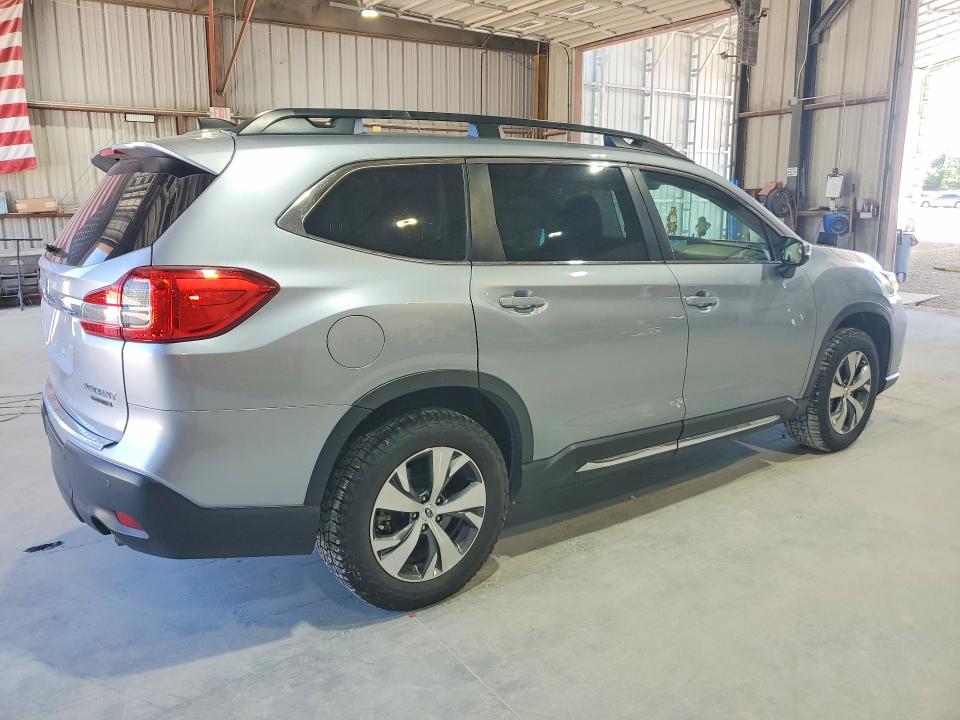 Photo 3 from auction – 2021 SUBARU ASCENT with VIN 4S4WMAMD8M3451467