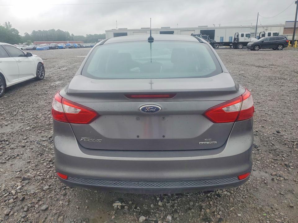 Photo 6 from auction – 2012 FORD FOCUS with VIN 1FAHP3F23CL384728
