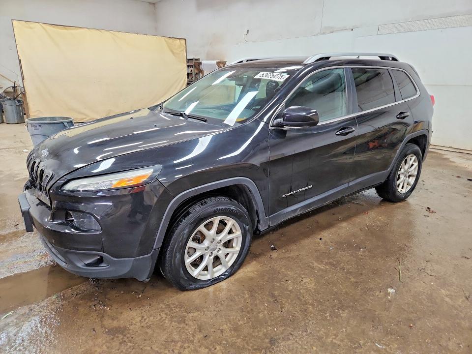 JEEP CHEROKEE 2016 with VIN 1C4PJMCS0GW139679 - Photo from auction