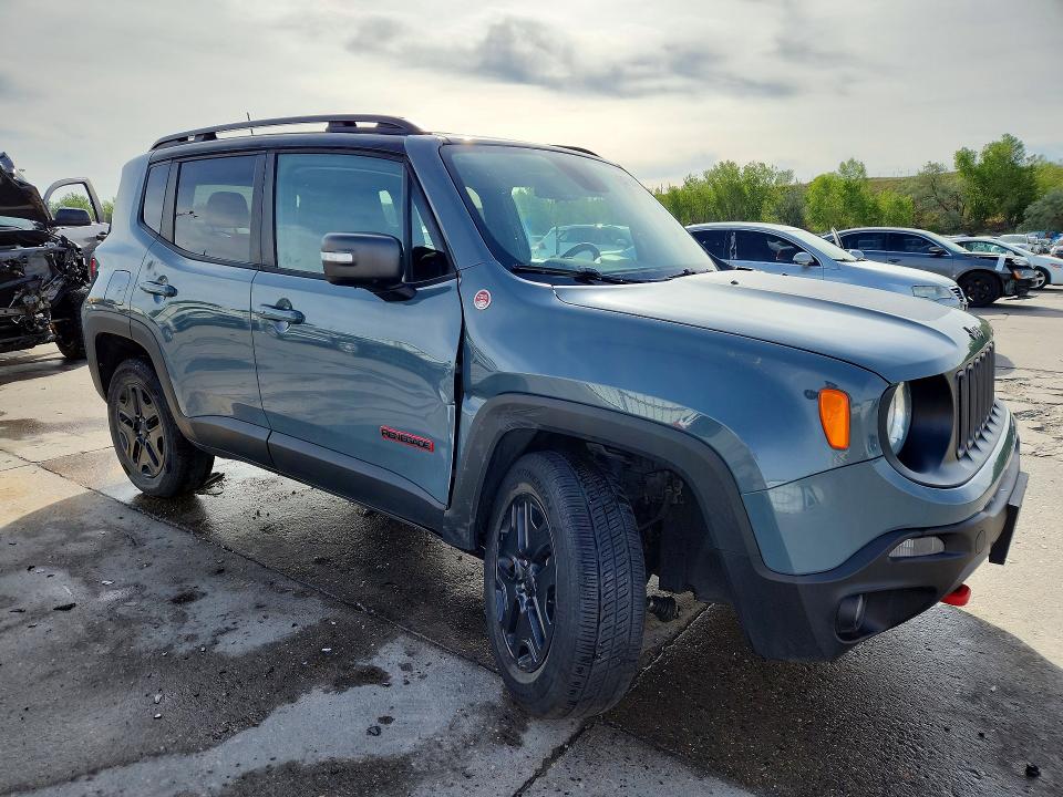 Photo 4 from auction – 2018 JEEP RENEGADE with VIN ZACCJBCB1JPH87779