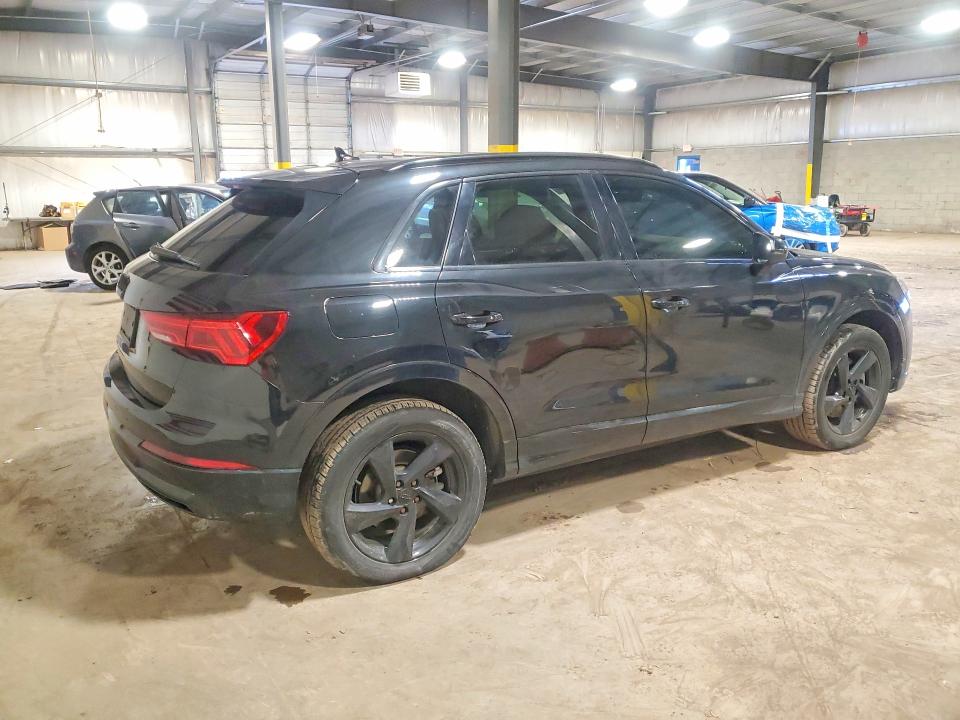 Photo 3 from auction – 2020 AUDI Q3 with VIN WA1BECF3XL1106476