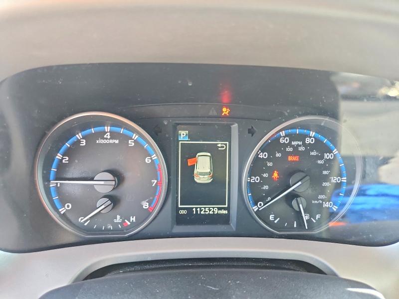 Photo 9 from auction – 2017 TOYOTA RAV4 with VIN 2T3RFREVXHW568777