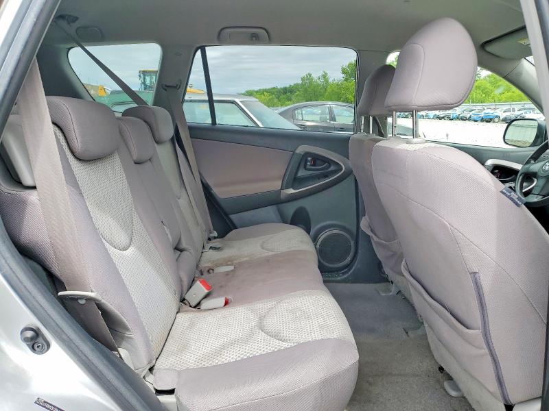Photo 11 from auction – 2008 TOYOTA RAV4 with VIN JTMBD33V886078976