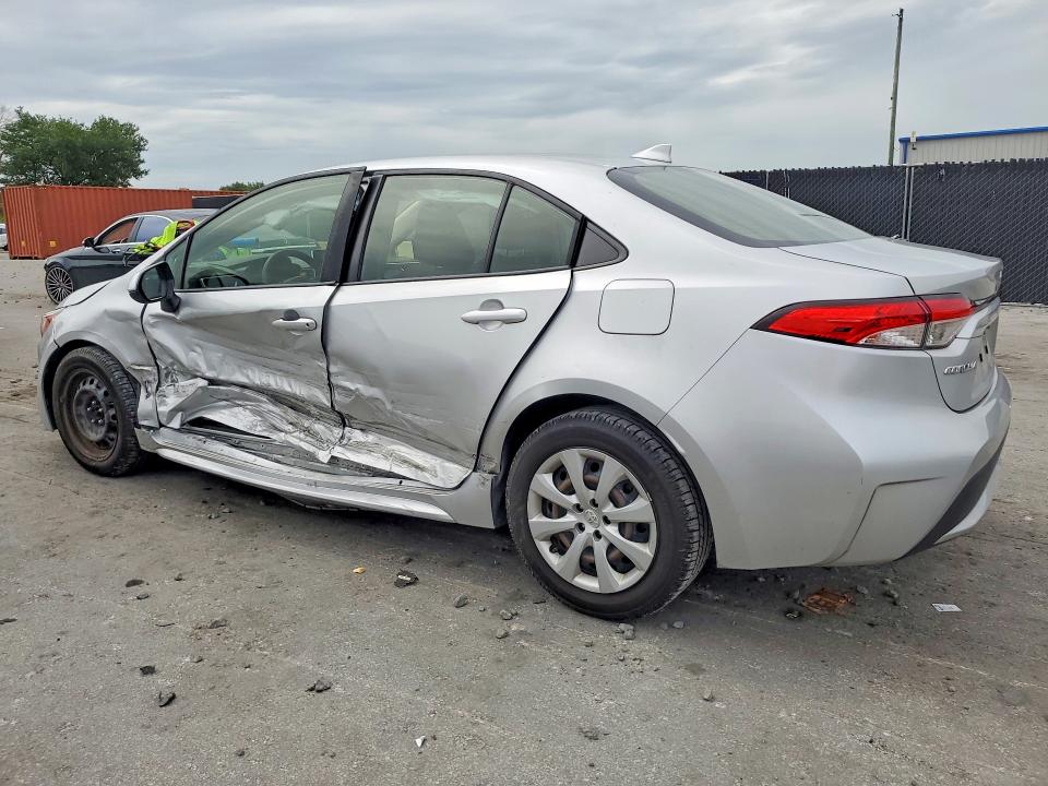 Photo 2 from auction – 2020 TOYOTA COROLLA with VIN JTDEPRAE5LJ066431