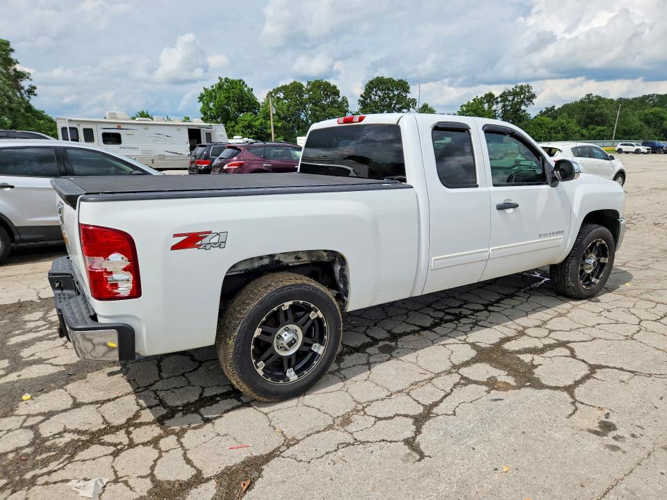 Photo 3 from auction – 2012 CHEVROLET SILVERADO with VIN 1GCRKSE78CZ151994
