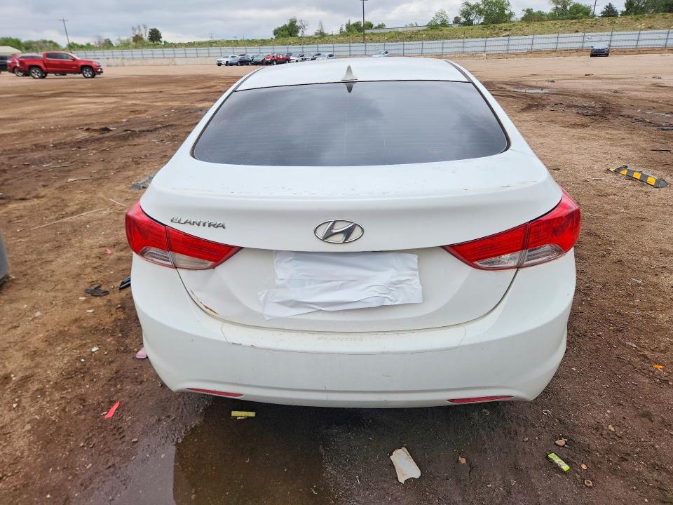 Photo 6 from auction – 2012 HYUNDAI ELANTRA with VIN 5NPDH4AE4CH147649