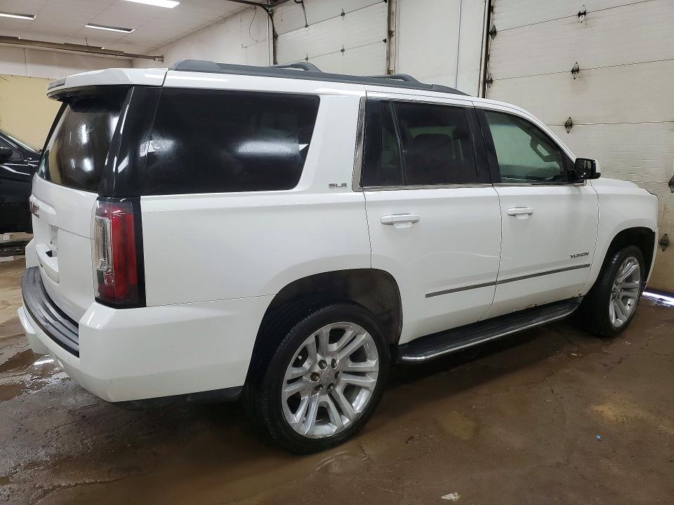 Photo 3 from auction – 2015 GMC YUKON with VIN 1GKS2AKC2FR602052