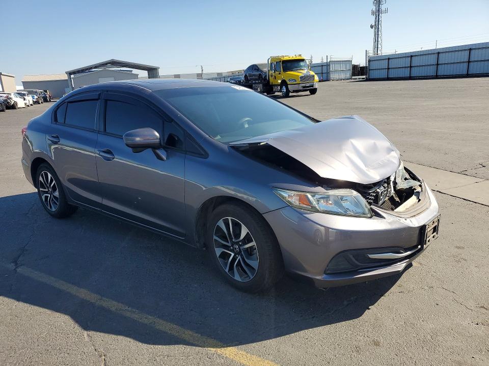 Photo 4 from auction – 2015 HONDA CIVIC with VIN 2HGFB2F89FH532768