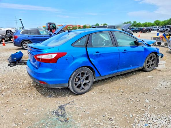 Photo 3 from auction – 2014 FORD FOCUS with VIN 1FADP3F27EL346890