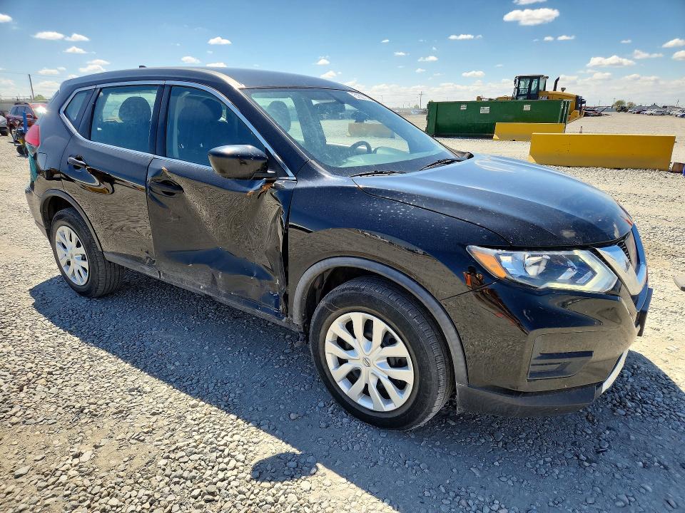 Photo 4 from auction – 2017 NISSAN ROGUE with VIN KNMAT2MV1HP617326