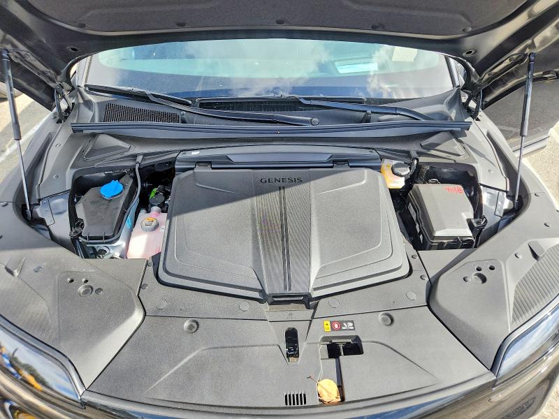 Photo 12 from auction – 2025 GENESIS GV60 with VIN KMUKB4SA2SU027449