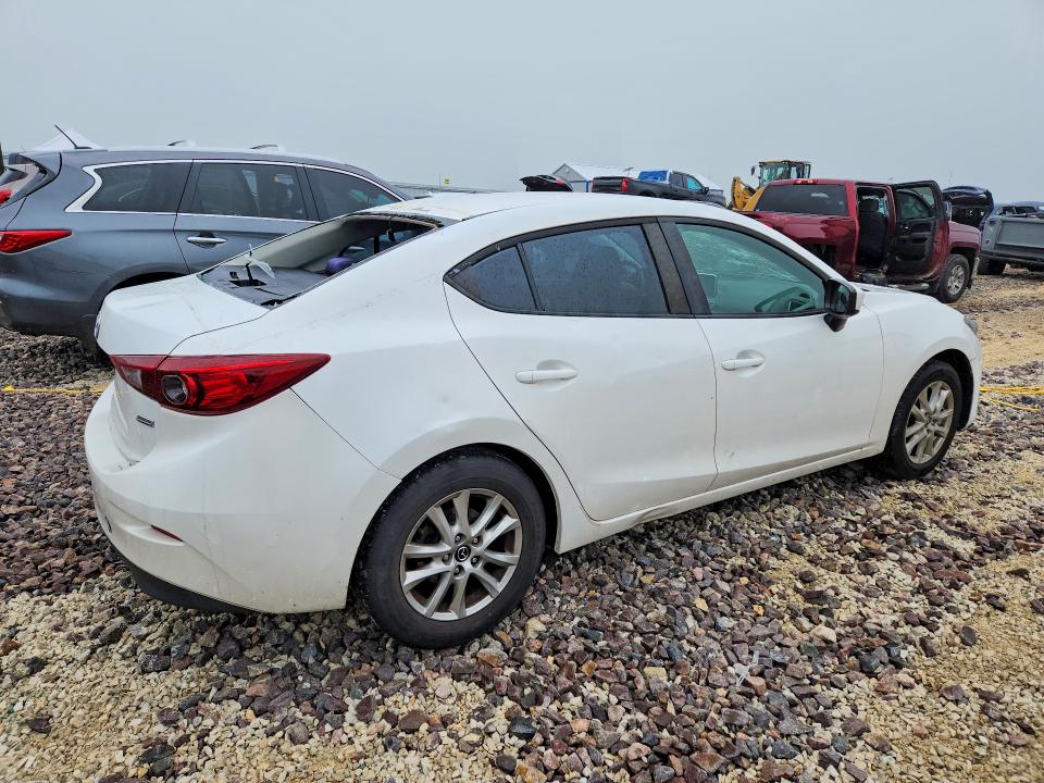 Photo 3 from auction – 2015 MAZDA 3 with VIN 3MZBM1U71FM221460