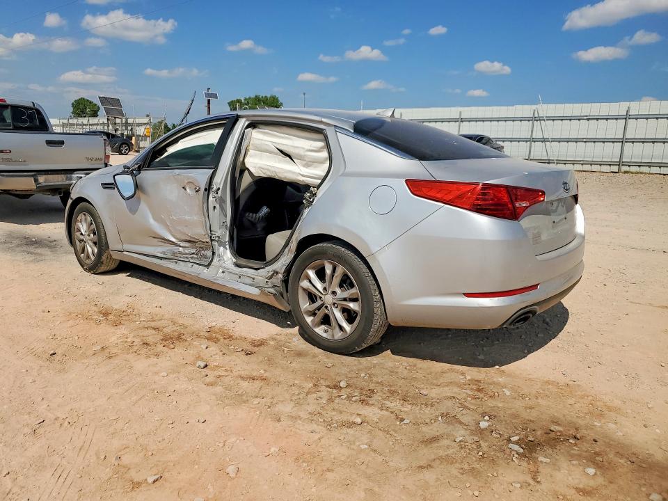 Photo 2 from auction – 2011 KIA OPTIMA with VIN KNAGN4A79B5130378