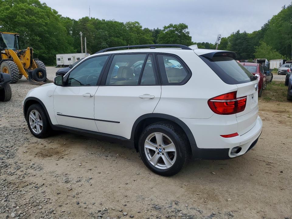Photo 2 from auction – 2012 BMW X5 with VIN 5UXZV4C51CL755019