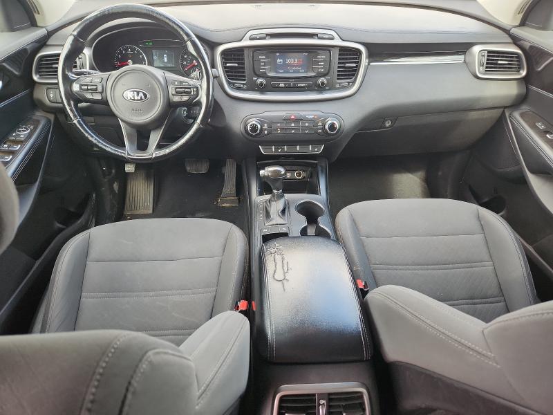 Photo 8 from auction – 2016 KIA SORENTO with VIN 5XYPG4A37GG004867