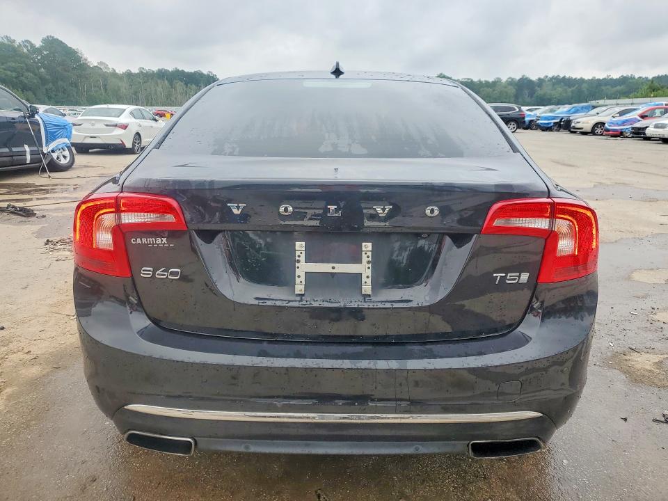 Photo 6 from auction – 2017 VOLVO S60 with VIN LYV402HK6HB151958
