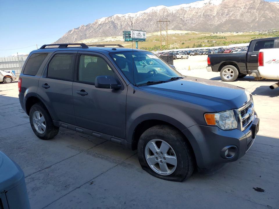 Photo 4 from auction – 2010 FORD ESCAPE with VIN 1FMCU9DG4AKC78446
