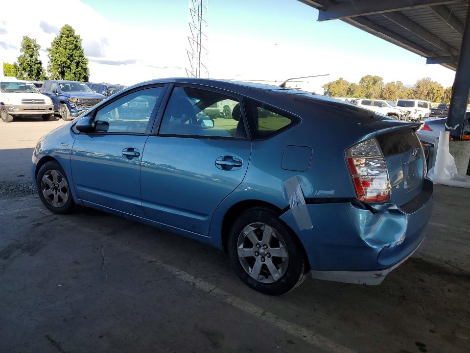 Photo 2 from auction – 2006 TOYOTA PRIUS with VIN JTDKB20U267076255