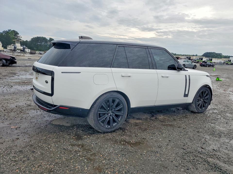 Photo 3 from auction – 2023 LAND ROVER RANGE ROVER with VIN SALKP9FU0PA020135