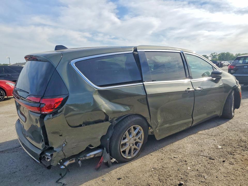 Photo 3 from auction – 2027 CHRYSLER PACIFICA with VIN 2C4RC1BG9VR556058