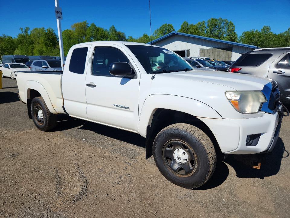 Photo 4 from auction – 2012 TOYOTA TACOMA with VIN 5TFUU4EN4CX040093