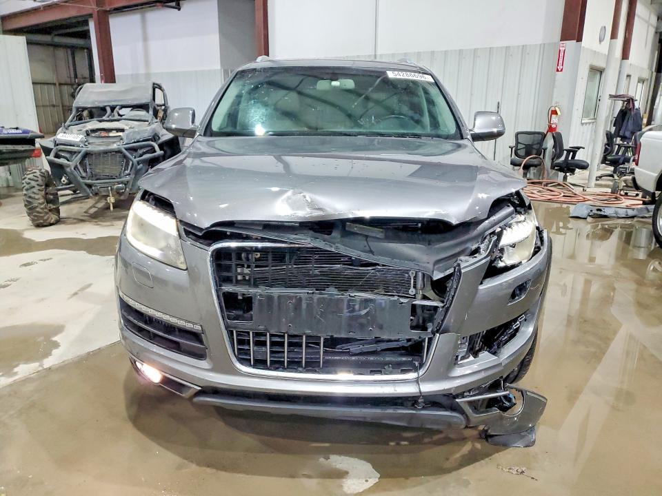 Foto 5 de la subasta – 2010 AUDI Q7 con VIN WA1LMAFE3AD008396