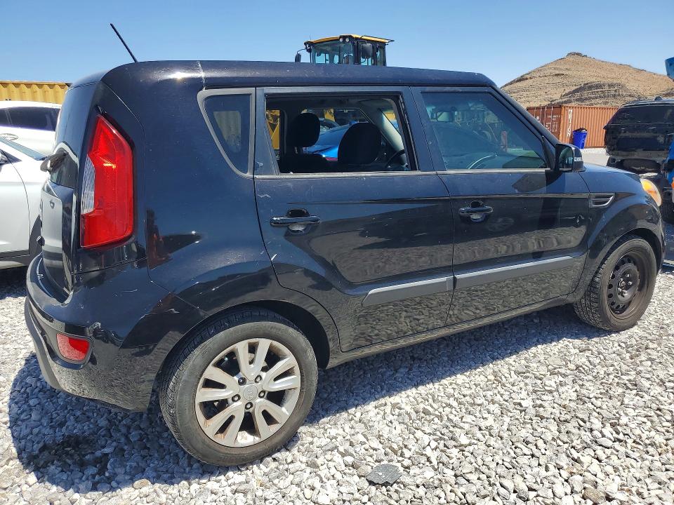 Photo 3 from auction – 2013 KIA SOUL with VIN KNDJT2A63D7495592