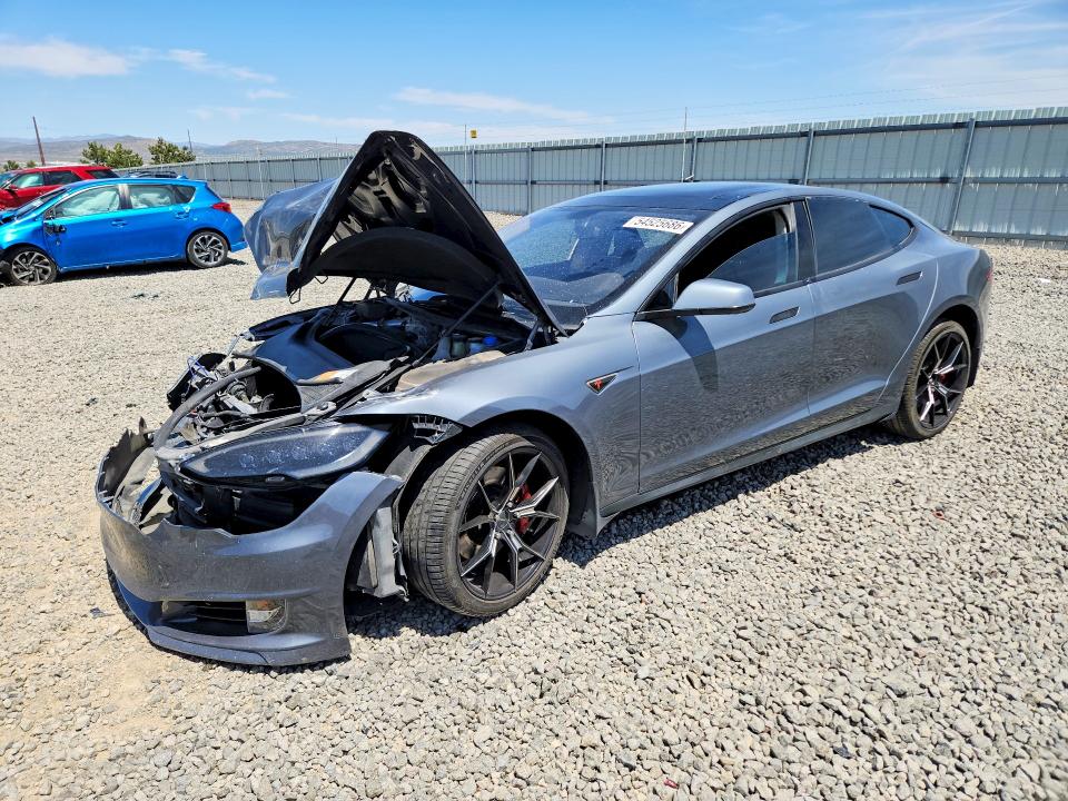TESLA MODEL S 2013 with VIN 5YJSA1CP6DFP06921 - Photo from auction