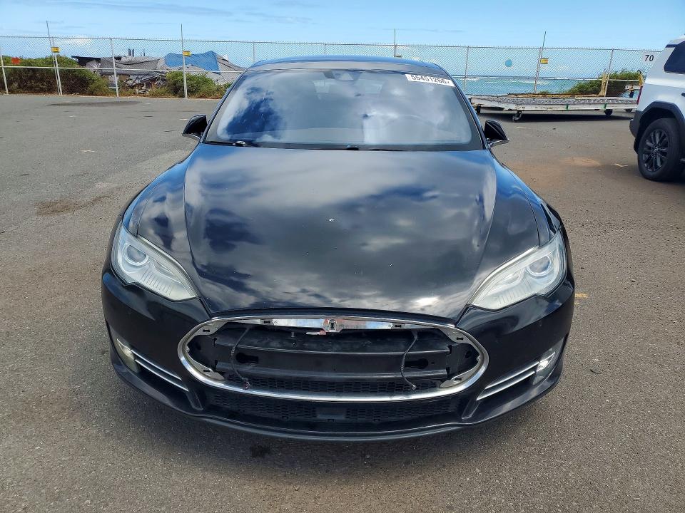 Photo 5 from auction – 2015 TESLA MODEL S with VIN 5YJSA1E21FF113794