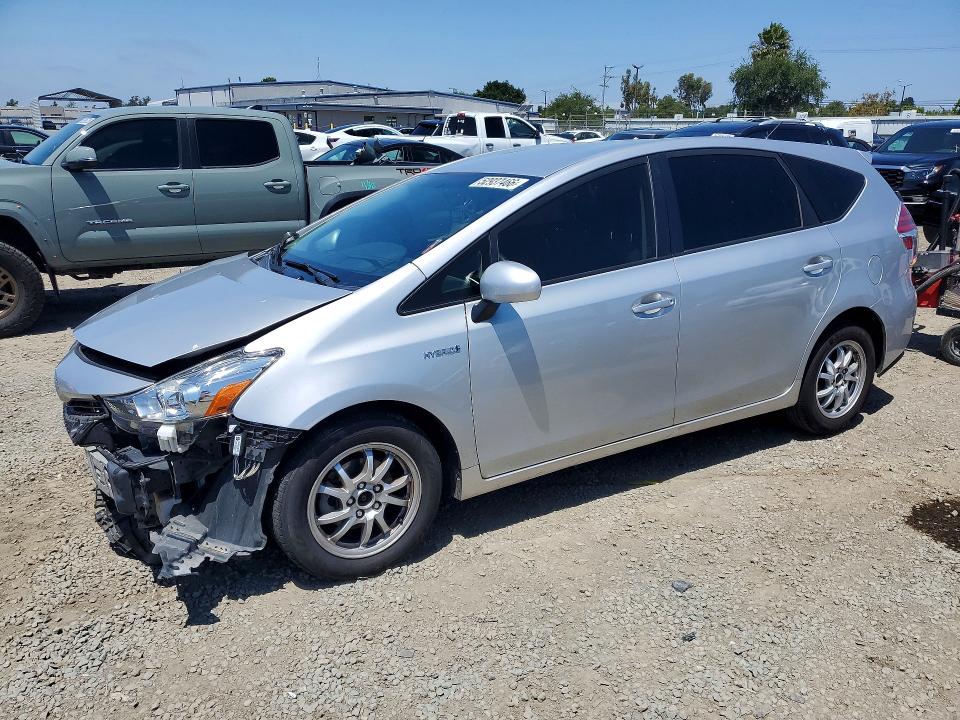 Photo 1 from auction – 2017 TOYOTA PRIUS V with VIN JTDZN3EU1HJ070537