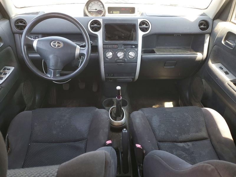 Photo 8 from auction – 2005 TOYOTA SCION with VIN JTLKT334250206853