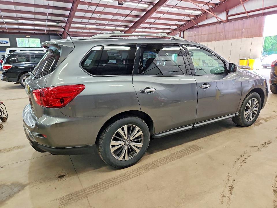 Photo 3 from auction – 2018 NISSAN PATHFINDER with VIN 5N1DR2MM0JC607611